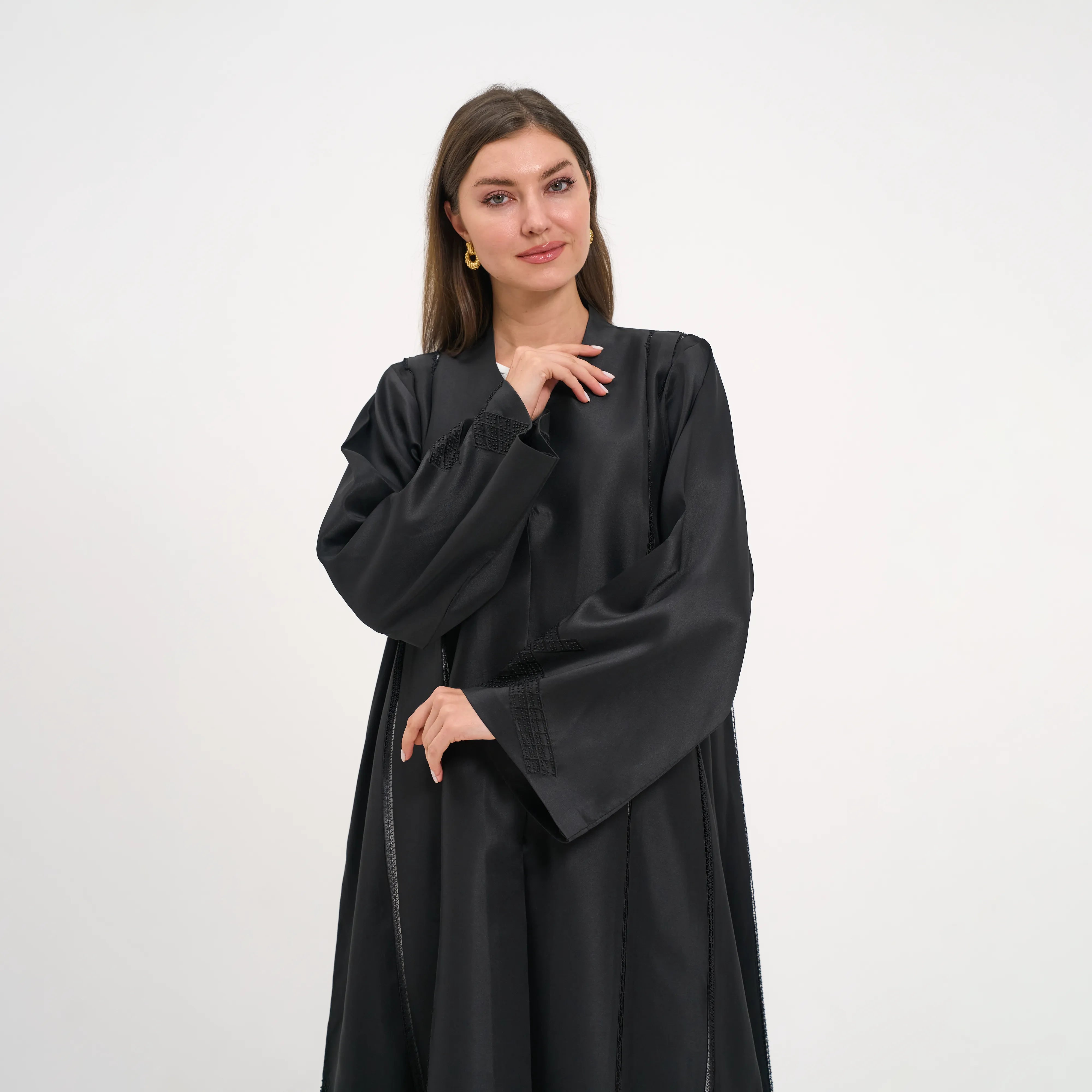 Inaya Abaya